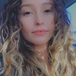 Meet your Posher, Erica